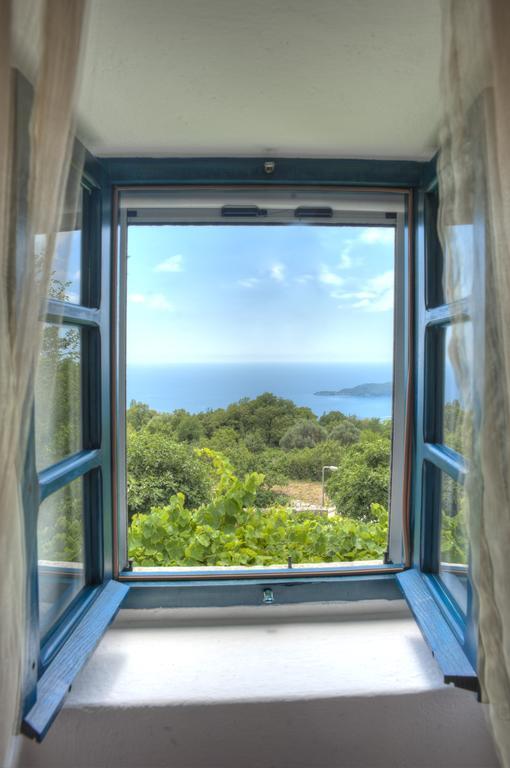 Holiday Home Neda Свети Стефан Стая снимка